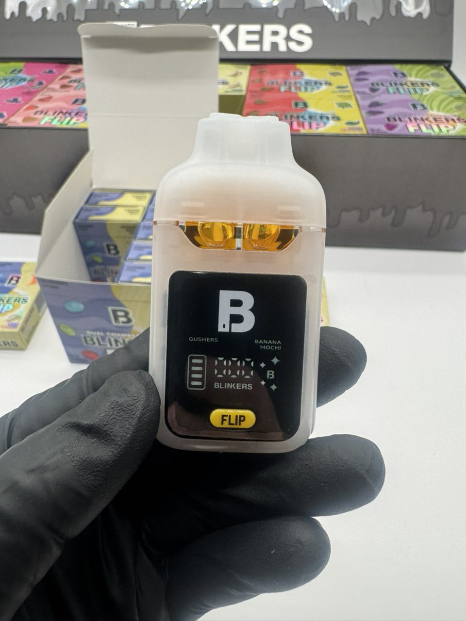 Buy Blinkers Flip Dual Chamber Disposable 2G vape