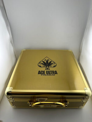 Ace Ultra Crumble 1oz concentrate box packaging and clear storage jar displaying golden wax 28g