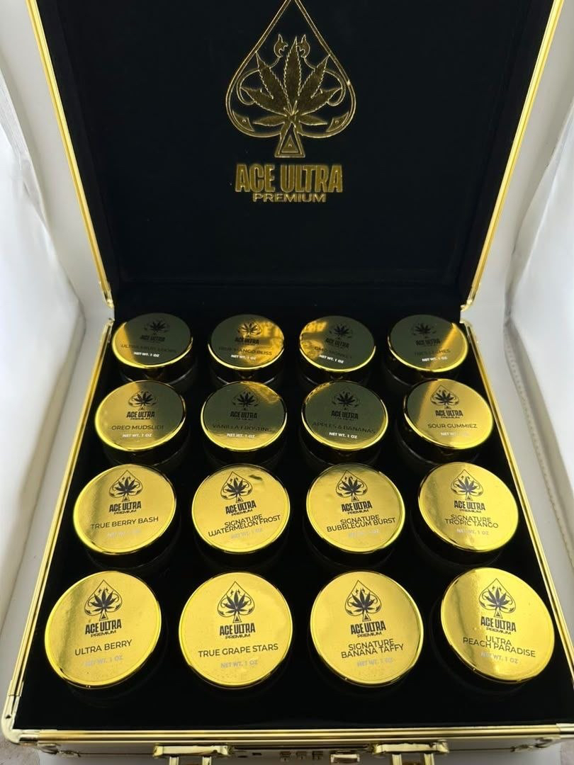 Ace Ultra Crumble 1oz concentrate box packaging and clear storage jar displaying golden wax 28g